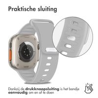 imoshion Siliconen bandje Apple Watch Series 1-10 / SE / Ultra (2) - 42/44/45/46/49 mm - Lichtgrijs