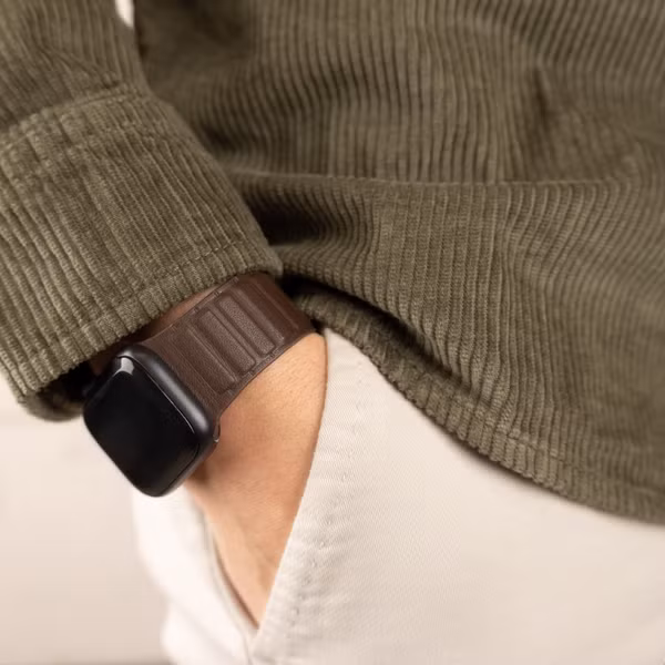 Accezz Magnetic genuine leather band Apple Watch | 38/40/41/42 mm - Chocolate Brown