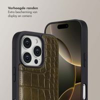Selencia Nova Croco Telefoonhoes met Koord en Pashouder Apple iPhone 16 Pro - Dark Olive