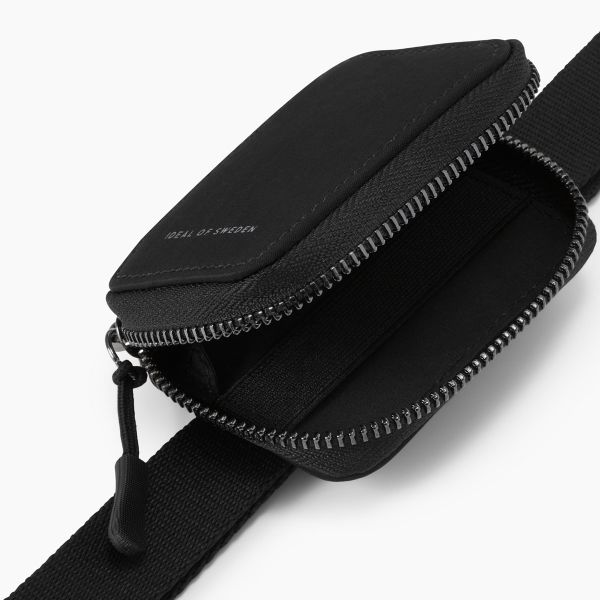 iDeal of Sweden Outdoor Phone Bag - Telefoontasje - Zwart