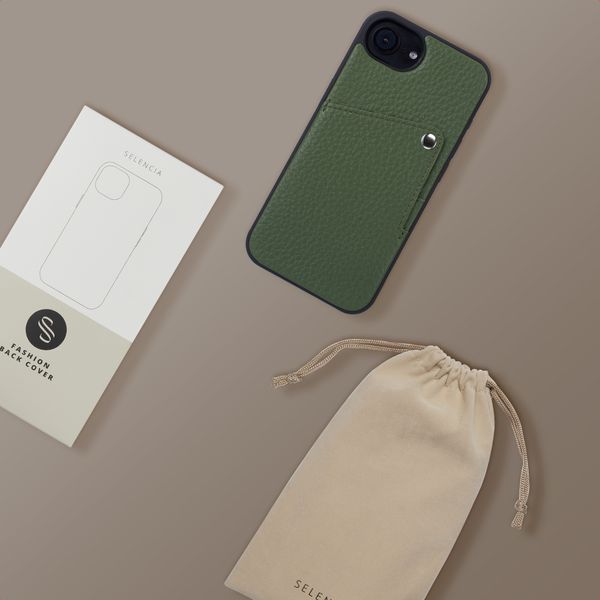 Selencia Riva Backcover met Pashouder Apple iPhone 16e - Sage Green