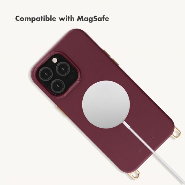 Selencia Rivièra MagSafe Back Cover with detachable hooks Apple iPhone 14 Pro - Bold Burgundy