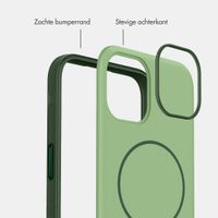imoshion Color Backcover met Thin MagSafe Ring Apple iPhone 14 / 13 - Donkergroen