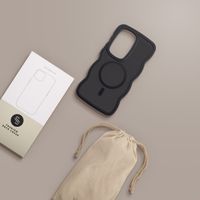 Selencia Wavy Backcover met MagSafe Samsung Galaxy S25 Ultra - Zwart