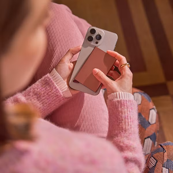 Secrid Cardprotector MagSafe - Pashouder - Rose