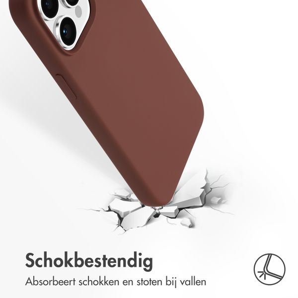 Accezz Liquid Silicone Backcover met MagSafe Apple iPhone 15 Pro Max - New Tea Brown