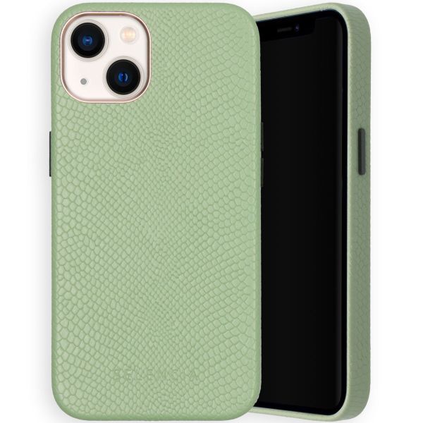 Selencia Gaia Slang Backcover iPhone 13 - Groen