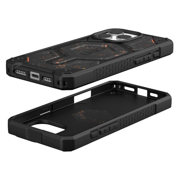 UAG Monarch Pro Backcover Apple iPhone 16 Pro Max - Forged Carbon
