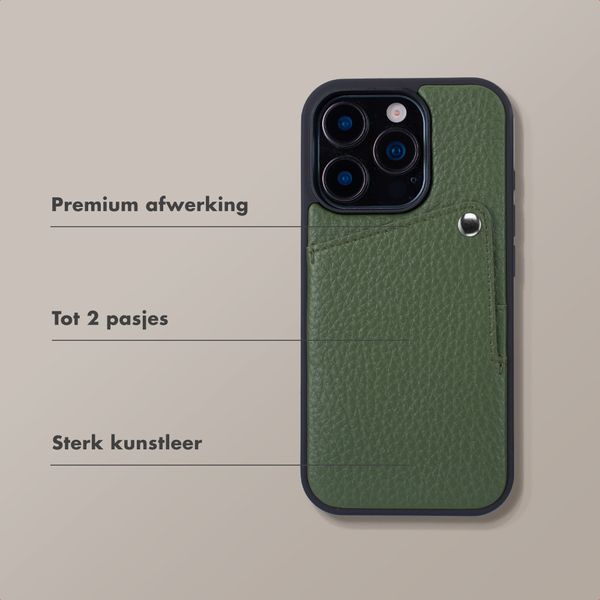 Selencia Riva Backcover met Pashouder Apple iPhone 15 Pro - Sage Green