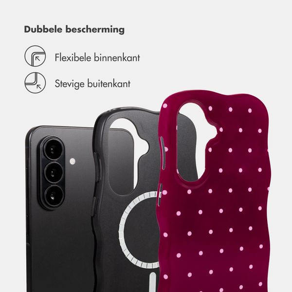 Selencia Vivid Wavy Backcover met MagSafe Samsung Galaxy A37 (5G) - Happy Dots Burgundy