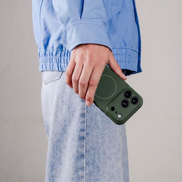 Accezz Grip Backcover met MagSafe Apple iPhone 13 - Donkergroen