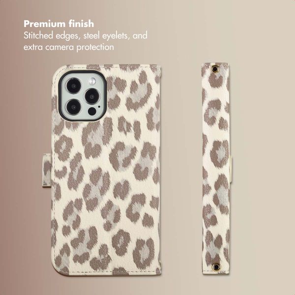 Selencia Sabi Bookcase with Leopard Print Apple iPhone 12 (Pro) - Soft Ivory
