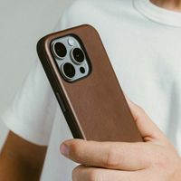 Nomad Modern Leather Case met MagSafe Apple iPhone 16 Pro - Bruin