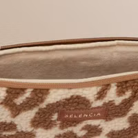 Selencia Teddy Laptop hoes 13-14 inch - Laptopsleeve - Vanilla Leopard