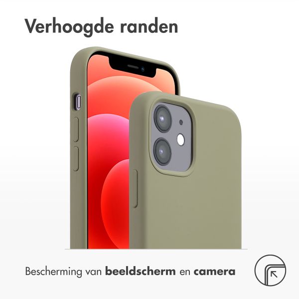 Accezz Liquid Silicone Backcover met MagSafe Apple iPhone 12 (Pro) - Cooper Green