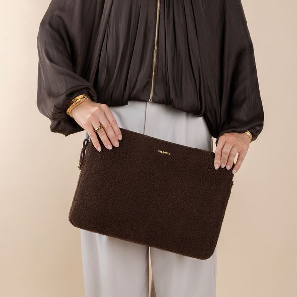 Selencia Teddy Laptophoes 15-16 inch - Laptopsleeve - Choco Brown