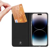 Dux Ducis Slim Softcase Bookcase iPhone 15 Pro - Zwart