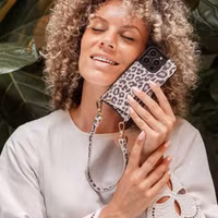 Dutchies Backcover met pashouder Apple iPhone 15 - Leo