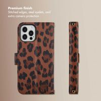 Selencia Sabi Bookcase with Leopard Print Apple iPhone 12 (Pro) - Mocha Brown