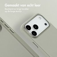 Accezz MagSafe Leather Backcover Apple iPhone 18 Pro / 17 Pro - Light Grey
