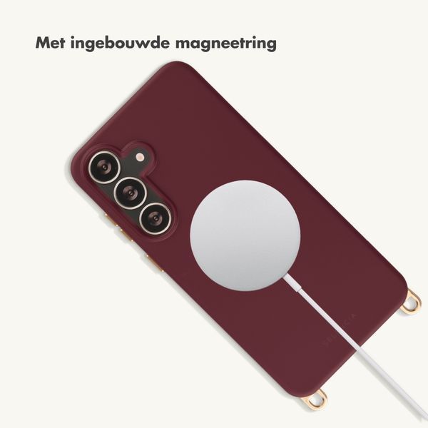 Selencia Rivièra MagSafe Backcover met afneembare haakjes Samsung Galaxy S25 FE - Bold Burgundy