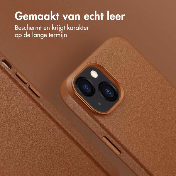 Accezz MagSafe Leather Backcover Apple iPhone 13 - Sienna Brown