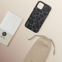 Selencia Sabi Back Cover Panther Print with MagSafe Apple iPhone 12 (Pro) - Midnight Black