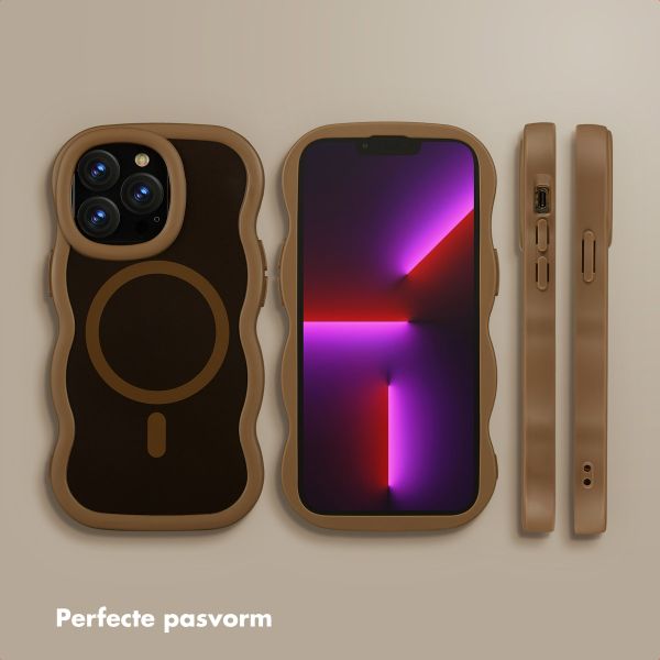 Selencia Wavy Backcover met MagSafe Apple iPhone 13 Pro - Mocha Brown