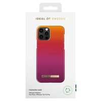 iDeal of Sweden Fashion Backcover Apple iPhone 12 (Pro) - Vibrant Ombre