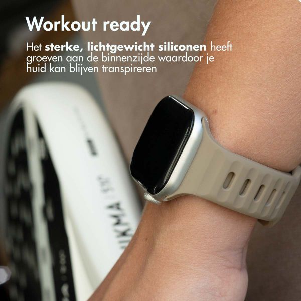 imoshion Active Sport siliconenbandje Apple Watch Series 1 t/m 9 / SE (38/40/41 mm) | Series 10 (42 mm) - Bruin