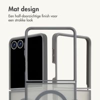 imoshion Color Guard Backcover met MagSafe Samsung Galaxy Z Flip 8 - Grijs