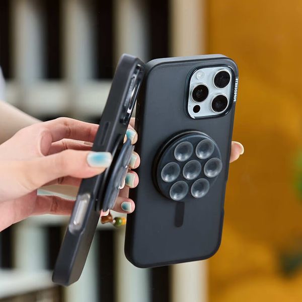 PopSockets Suck-Up Grip & Mount - MagSafe Zuignap - Translucent Black