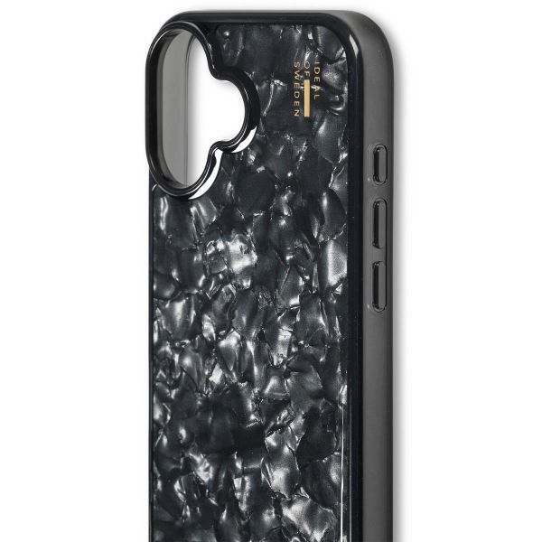 iDeal of Sweden Pearlized Case Apple iPhone 16 - Zwart