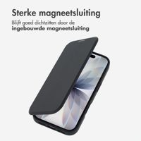 imoshion Transparante Bookcase met MagSafe Apple iPhone 17 - Zwart