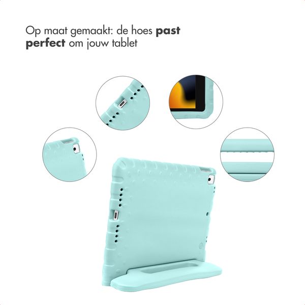imoshion Kidsproof Backcover met handvat Apple iPad 9 (2021) 10.2 inch / iPad 8 (2020) 10.2 inch / iPad 7 (2019) 10.2 inch - Soft Blue