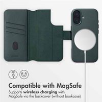Accezz 2-in-1 Leather Bookcase with MagSafe Apple iPhone 16 - Cedar Green