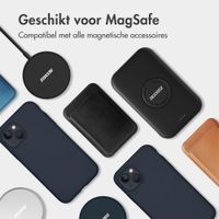 Accezz Liquid Silicone Backcover met MagSafe Apple iPhone 17 Pro Max - Donkerblauw