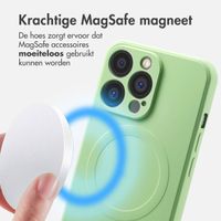imoshion Color Backcover met MagSafe Apple iPhone 13 Pro - Groen