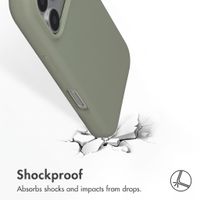 Accezz Liquid Silicone Case with MagSafe Apple iPhone 18 Pro / 17 Pro - Cooper Green