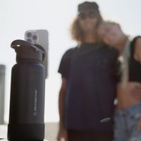 Scosche MagicMount Flask - Telefoonhouder - Insulated waterfles 946ML - MagSafe - Zwart