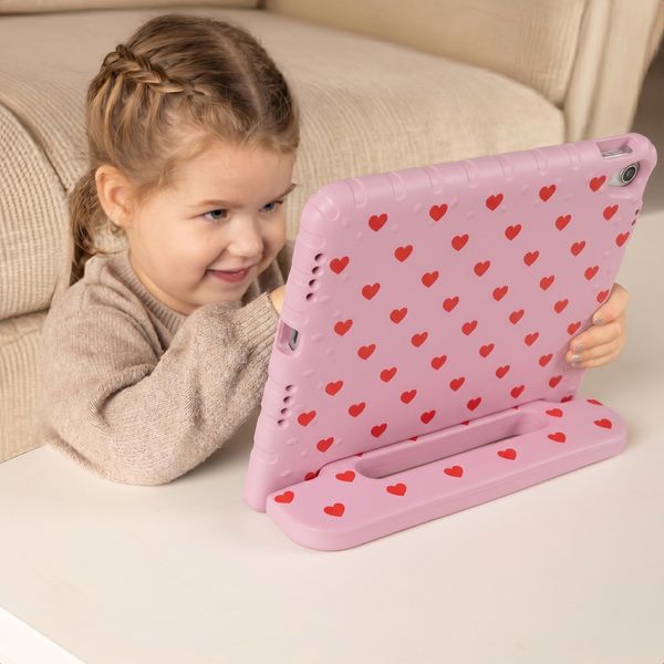 imoshion Kidsproof Design Back Cover with Handle Apple iPad 9 (2021) 10.2 inch / iPad 8 (2020) 10.2 inch / iPad 7 (2019) 10.2 inch - Red hearts