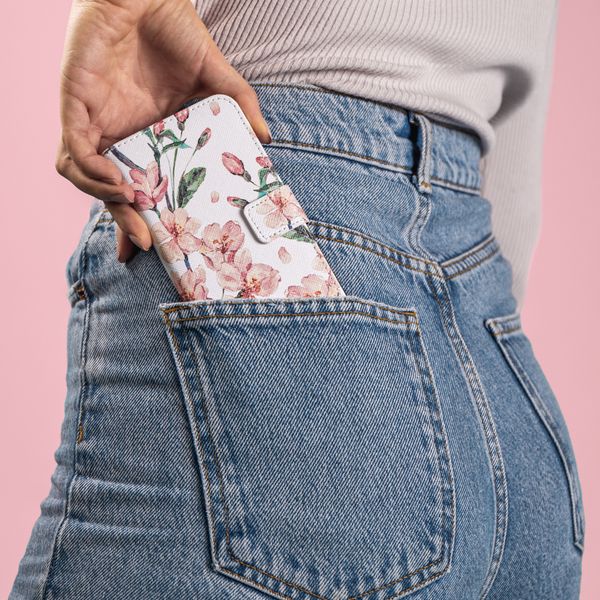 imoshion Design Softcase Bookcase Apple iPhone 13 Pro - Blossom Watercolor White