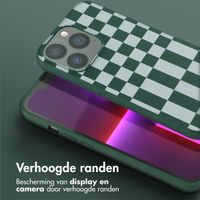 Selencia Siliconen design hoesje met afneembaar koord iPhone 13 Pro - Irregular Check Green