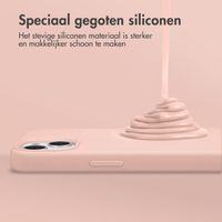 Accezz Liquid Silicone Backcover Apple iPhone 12 (Pro) - Roze