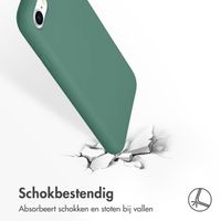 Accezz Liquid Silicone Backcover Apple iPhone SE (2022 / 2020) / 8 / 7 - Donkergroen