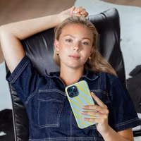 Selencia Vivid Backcover met MagSafe Apple iPhone 15 Pro - Zebra Winter Sky Titanium Yellow