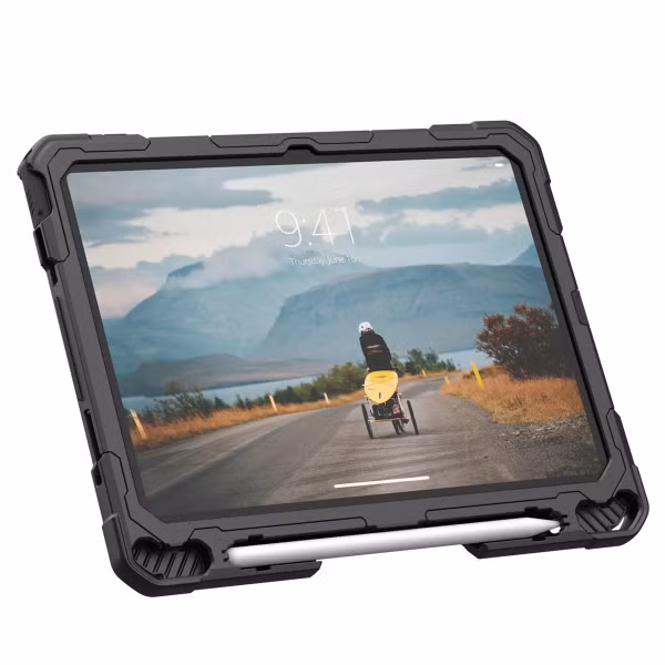 UAG Plasma Backcover Apple iPad 11 (2025) 11 inch A16 / iPad 10 (2022) 10.9 inch - Ice Black