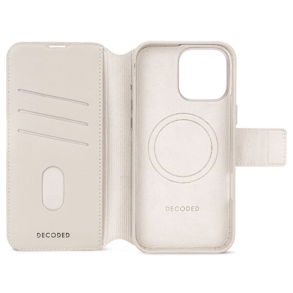 Decoded 2 in 1 Leather Detachable Wallet MagSafe iPhone 16 Pro Max - Clay