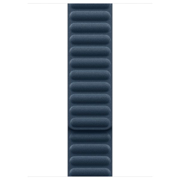 Apple Magnetic link bandje FineWoven Apple Watch Series 1 t/m 10 / SE / Ultra (2) (44/45/46/49 mm) - Maat S/M - Baltic Blue