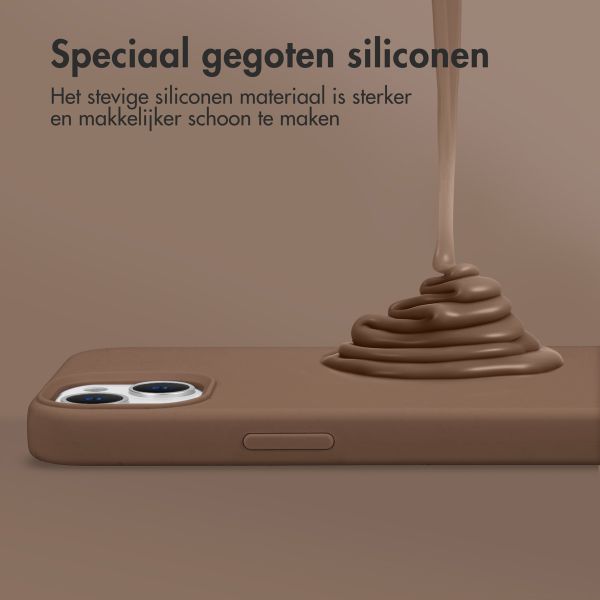 Accezz Liquid Silicone Backcover met MagSafe iPhone 16 - Light Brown